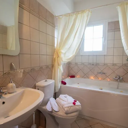 Luxury Vanato & Pool Vila