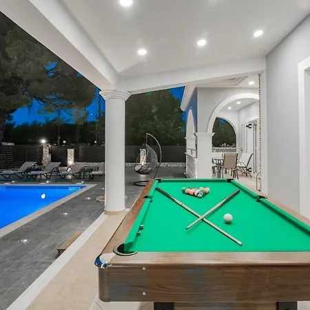 Villa Luxury Vanato&pool Koukounariá