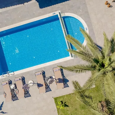 Вилла Luxury Vanato & Pool *