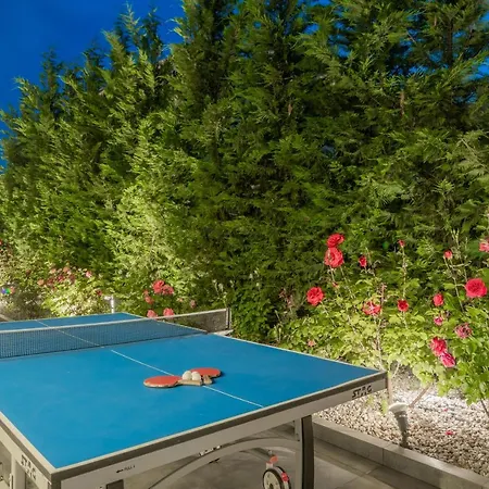 Luxury Vanato & Pool Villa