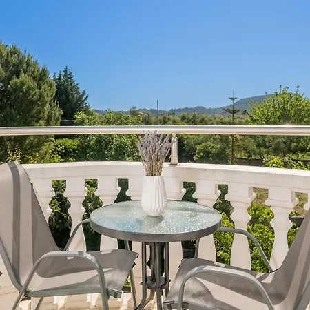 Luxury Vanato & Pool * Koukounaria